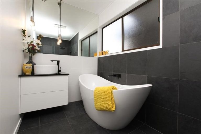 Photo of property in 4 Leonard Place, Dinsdale, Hamilton, 3204