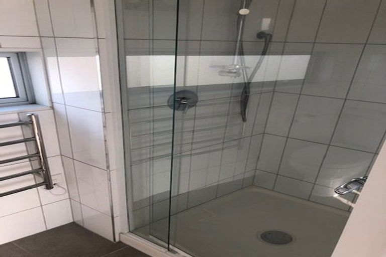 Photo of property in 43 Grafton Street, Waltham, Christchurch, 8011