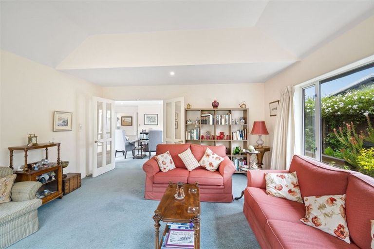 Photo of property in 15 Wai-iti Terrace, Burnside, Christchurch, 8053