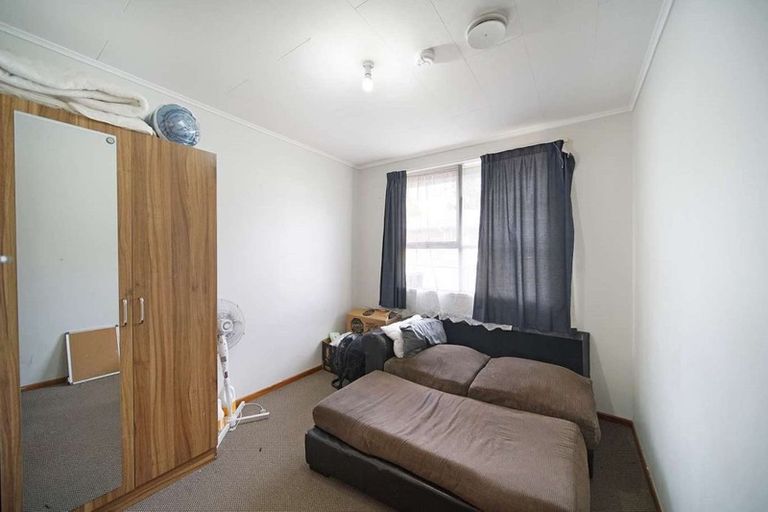 Photo of property in 489 Massey Road, Mangere, Auckland, 2022