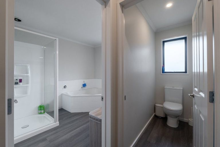 Photo of property in 33 Marama Avenue South, Otatara, Invercargill, 9879