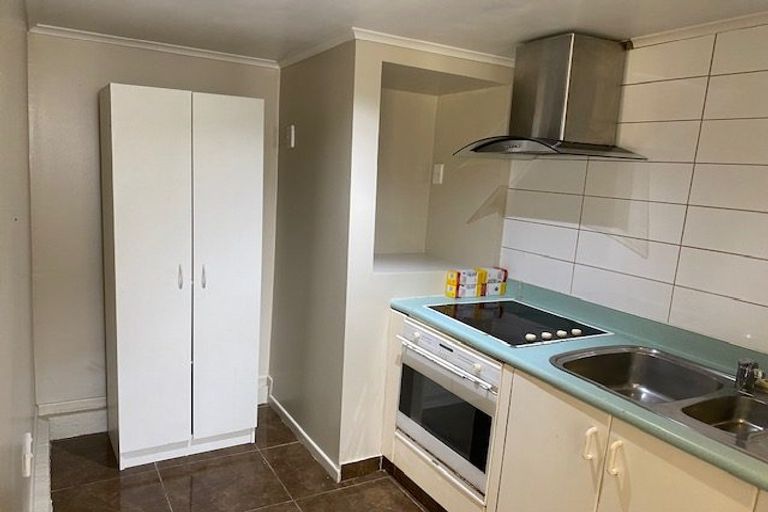 Photo of property in 16 Milich Terrace, Te Atatu South, Auckland, 0610