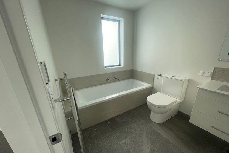 Photo of property in 34 Holystone Road, Whitby, Porirua, 5024