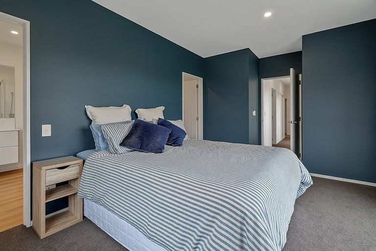 Photo of property in 21 Maurice James Way, Prebbleton, 7604