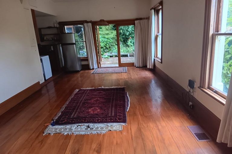 Photo of property in 90 Glenmore Street, Northland, Wellington, 6012