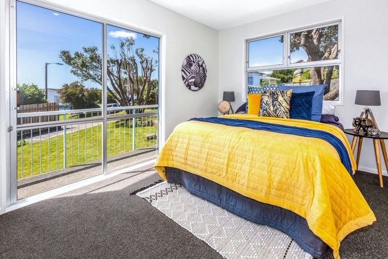 Photo of property in 7 Forth Place, Papakowhai, Porirua, 5024