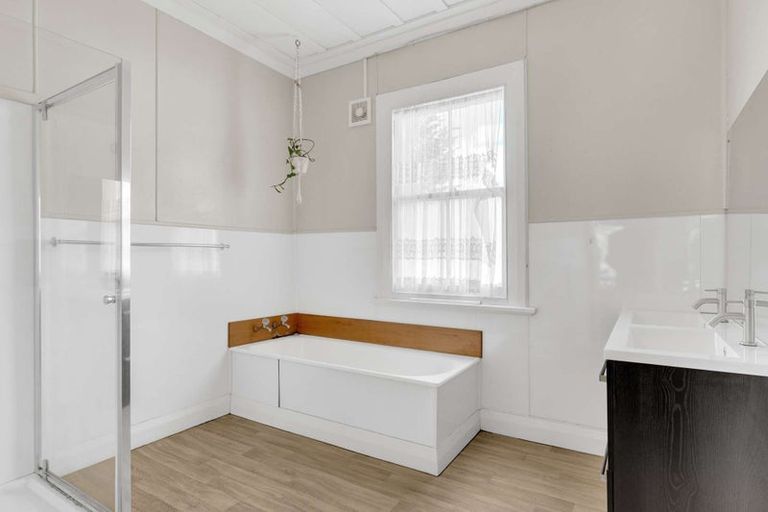 Photo of property in 14 Uawa Parade, Tolaga Bay, 4077