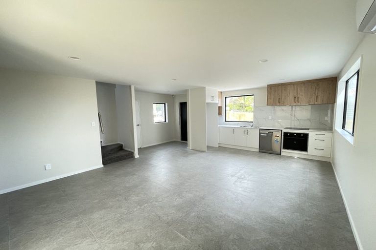 Photo of property in 133d Arran Road, Browns Bay, Auckland, 0630