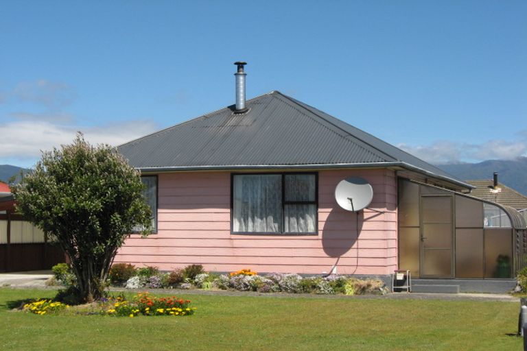 Photo of property in 50 Fonblanque Street, Westport, 7825