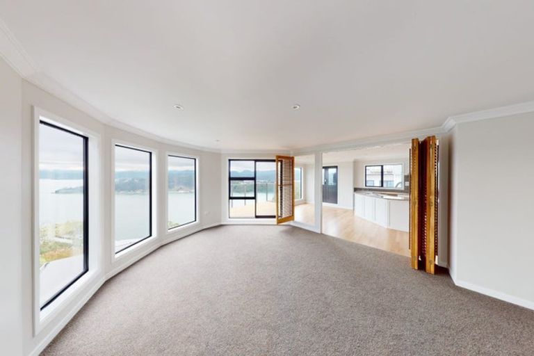 Photo of property in 25u7 Thane Road, Roseneath, Wellington, 6011