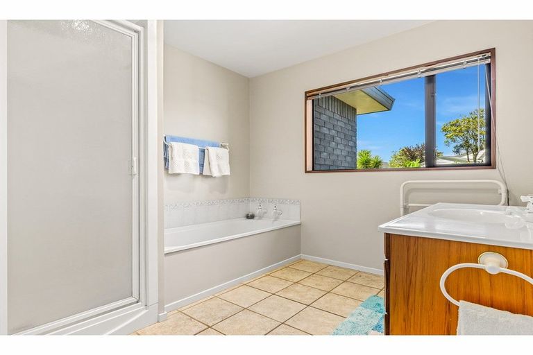 Photo of property in 3 Van Dieman Close, Templeton, Christchurch, 8042