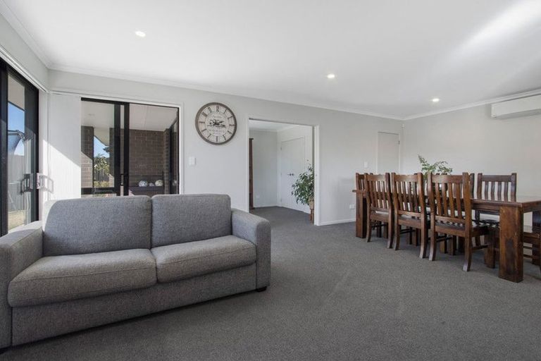 Photo of property in 16 Eastbank Drive, Katikati, 3129