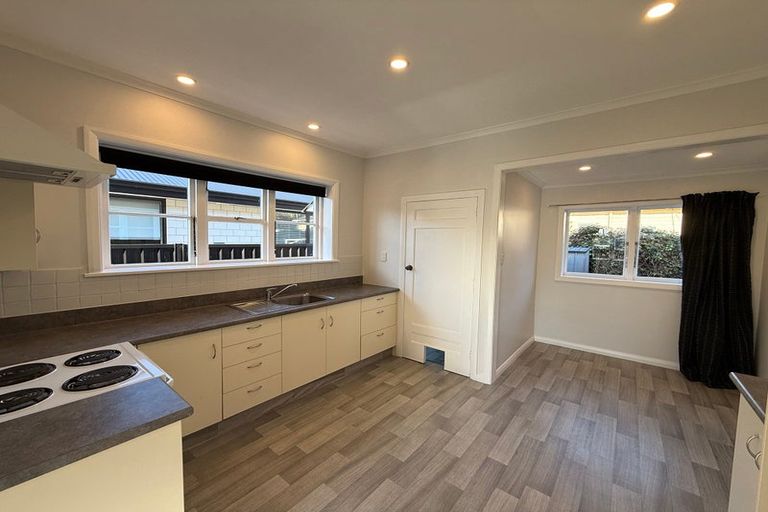 Photo of property in 5 Queen Street, Brighton, Dunedin, 9035