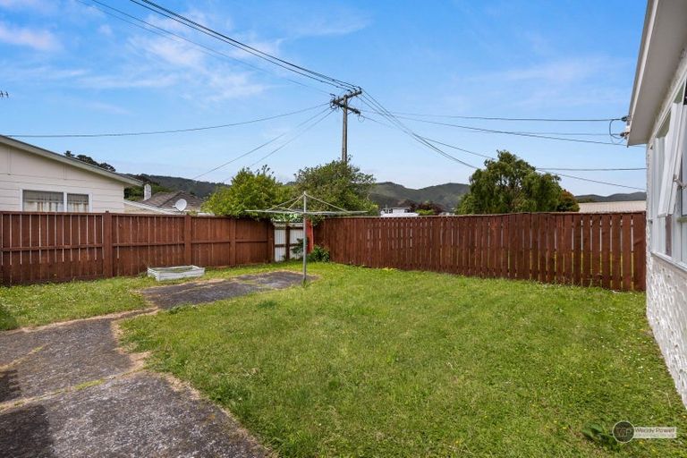 Photo of property in 82 Hewer Crescent, Naenae, Lower Hutt, 5011