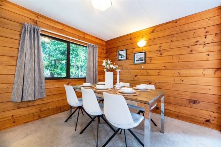 Photo of property in 64 Waimumu Road, Massey, Auckland, 0614