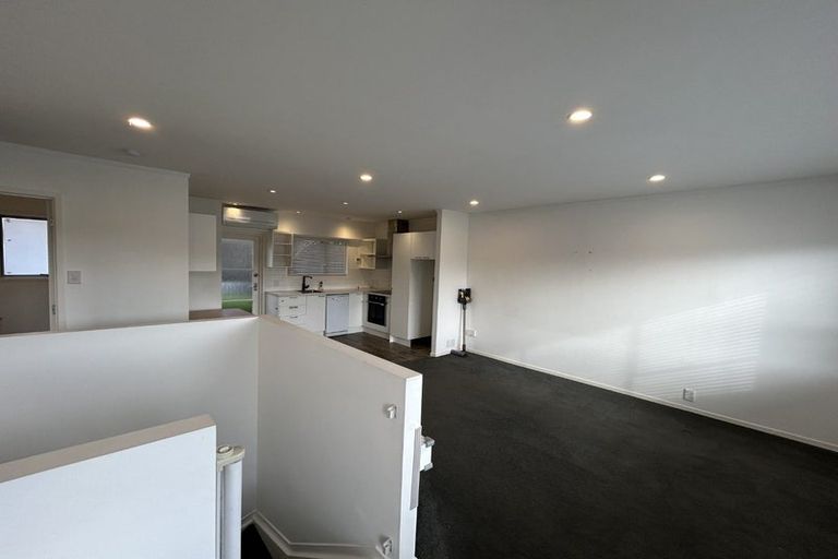 Photo of property in 2/84 Peach Road, Glenfield, Auckland, 0629