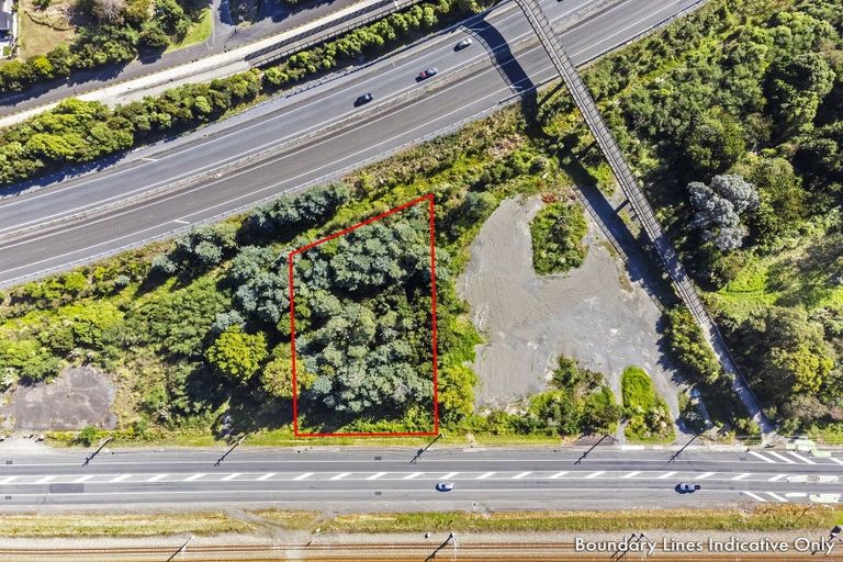 Photo of property in 252 Main Road South, Raumati South, Paraparaumu, 5032