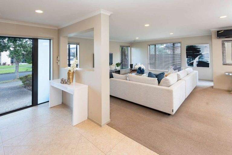 Photo of property in 2 Jack Place, Flat Bush, Auckland, 2019