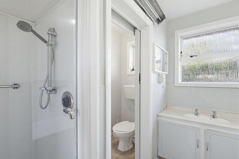 Photo of property in 10 Aztec Place, Redwood, Christchurch, 8051