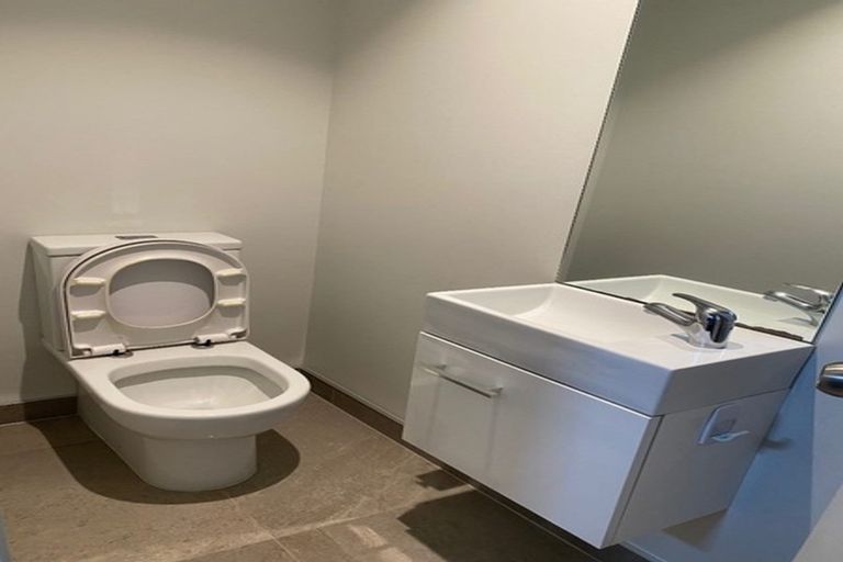 Photo of property in 39u3 Norton Road, Frankton, Hamilton, 3204