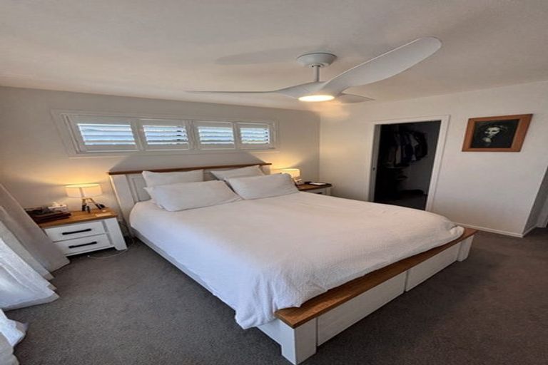 Photo of property in 115a Rosario Crescent, Red Beach, 0932