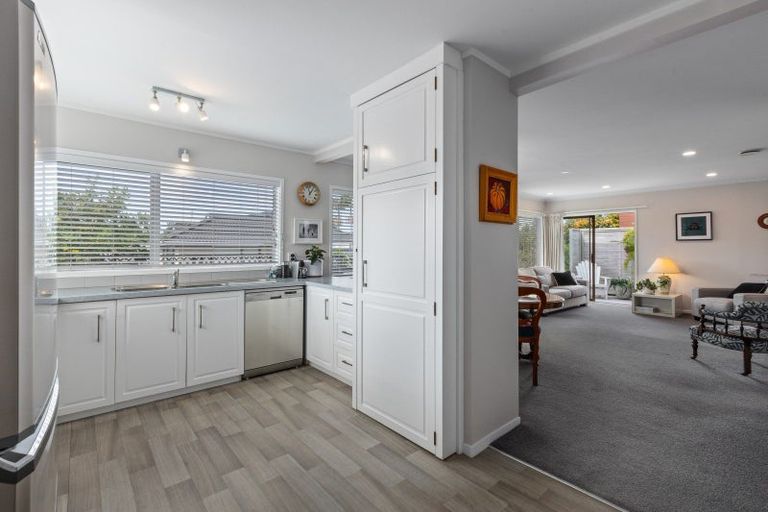 Photo of property in 2/6 Manuka Street, Orewa, 0931