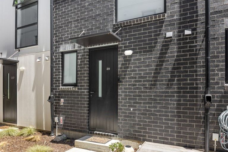 Photo of property in 29 Tokai Place, Glen Eden, 0602