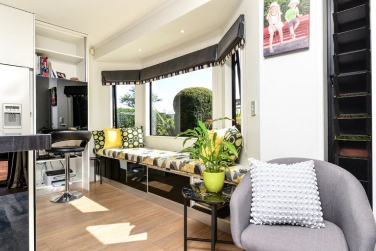 Photo of property in 83 Sandwich Road, St Andrews, Hamilton, 3200