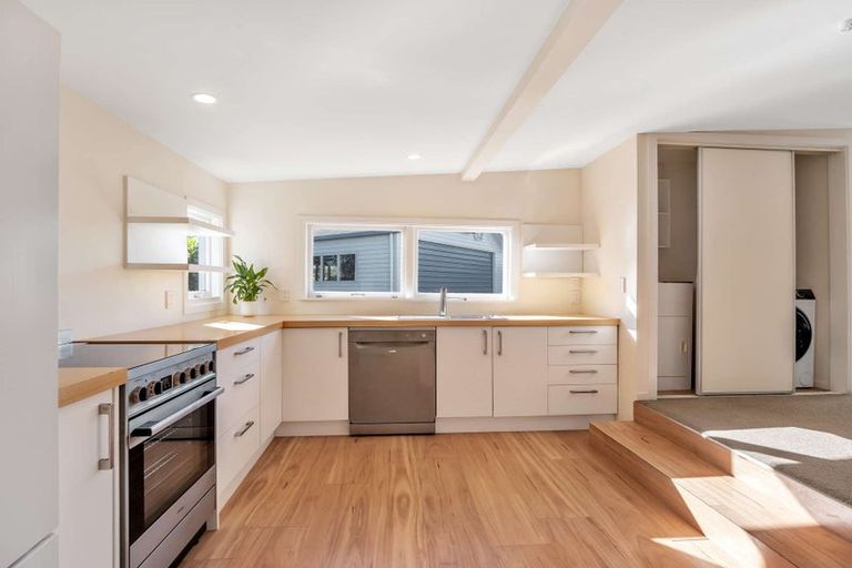 Photo of property in 54 Marriotts Road, North New Brighton, Christchurch, 8083