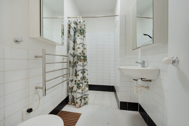 Photo of property in 422 Adelaide Road, Berhampore, Wellington, 6023