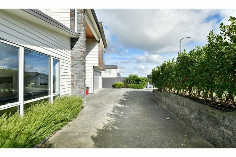 Photo of property in 13 Harvest Avenue, Orewa, 0931