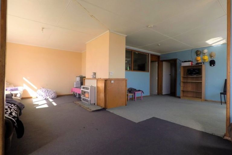 Photo of property in 16 Forth Street, Levin, 5510