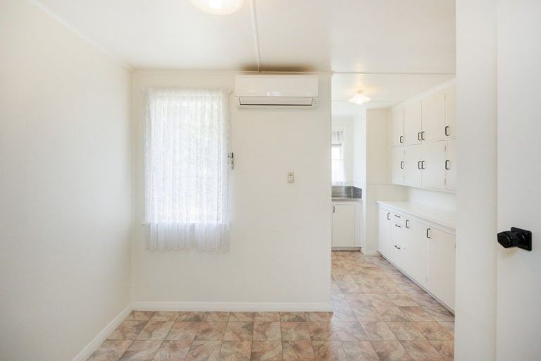 Photo of property in 1 Wakefield Street, Awapuni, Palmerston North, 4412