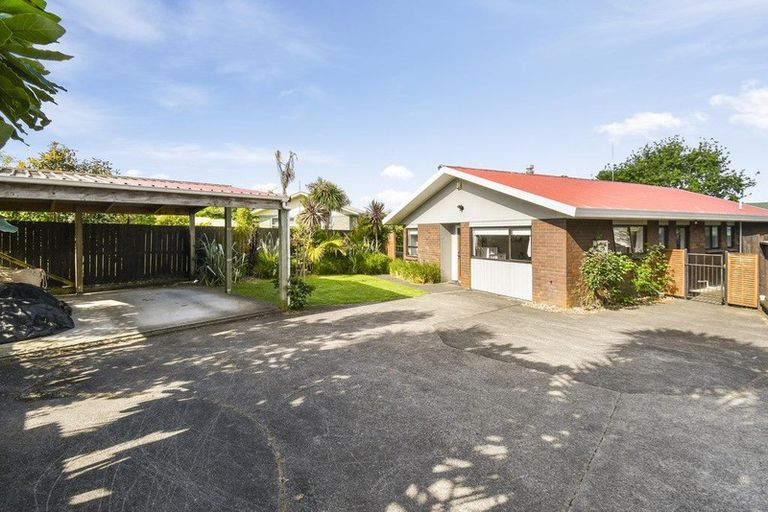 Photo of property in 34a Landscape Road, Pukekohe, 2120