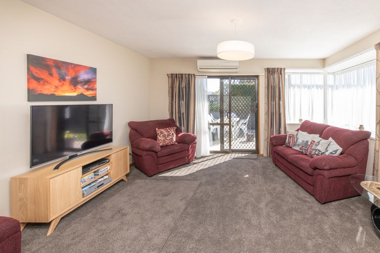 Photo of property in 201 Harewood Road, Papanui, Christchurch, 8053