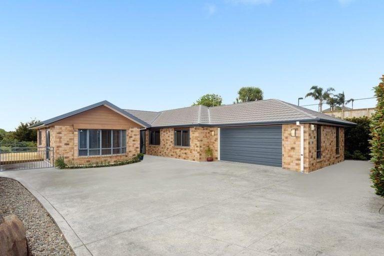 Photo of property in 73 Norm Freeman Drive, Te Puke, 3119
