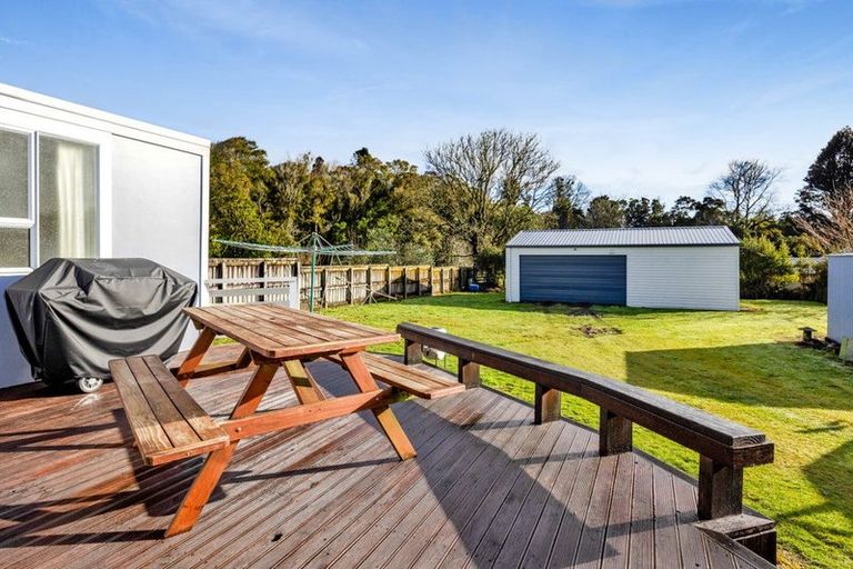 Photo of property in 10 Lear Street, Stratford, 4332