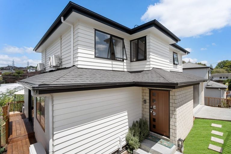 Photo of property in 1b Makora Road, Massey, Auckland, 0614