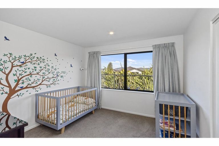 Photo of property in 22 Luxembourg Crescent, Halswell, Christchurch, 8025