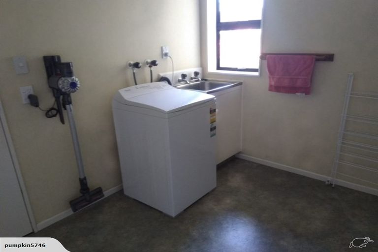 Photo of property in 76 Rata Street, Hawera, 4610