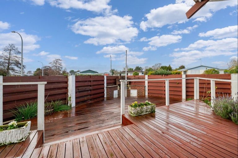 Photo of property in 33 Robinson Crescent, Westbrook, Palmerston North, 4412