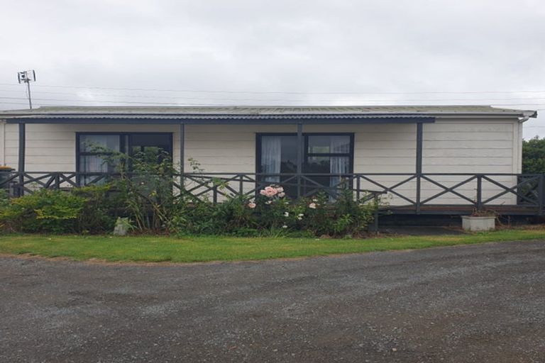 Photo of property in 110 Queen Street, Waiuku, 2123