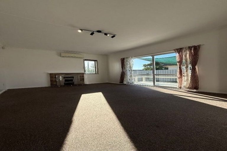 Photo of property in 18a Grove Road, Papakura, 2110