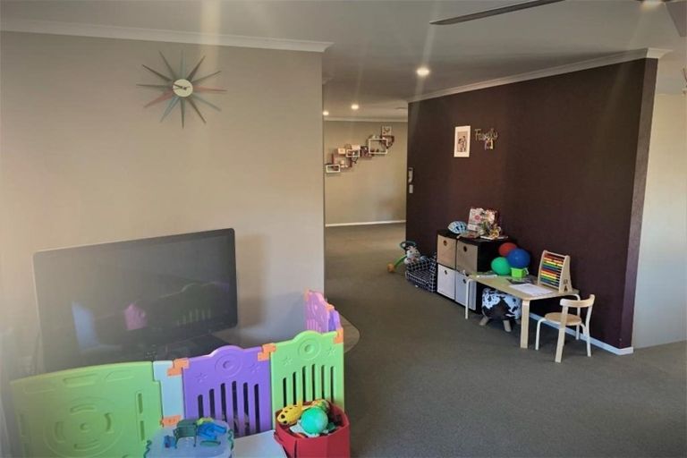 Photo of property in 54 Saint James Drive, Huntington, Hamilton, 3210