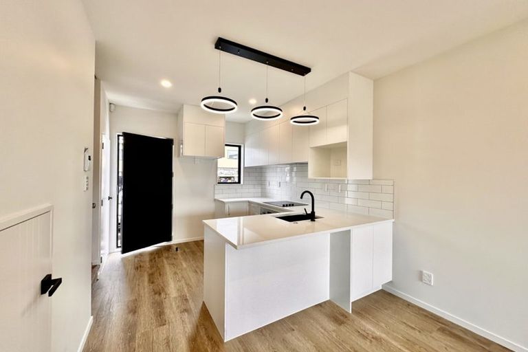 Photo of property in 11 Kiato Lane, Flat Bush, Auckland, 2019