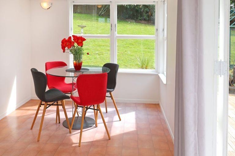 Photo of property in 39 Fitzwater Place, Henderson, Auckland, 0612