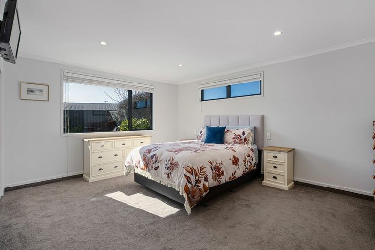 Photo of property in 28 Matthews Crescent, Cromwell, 9310