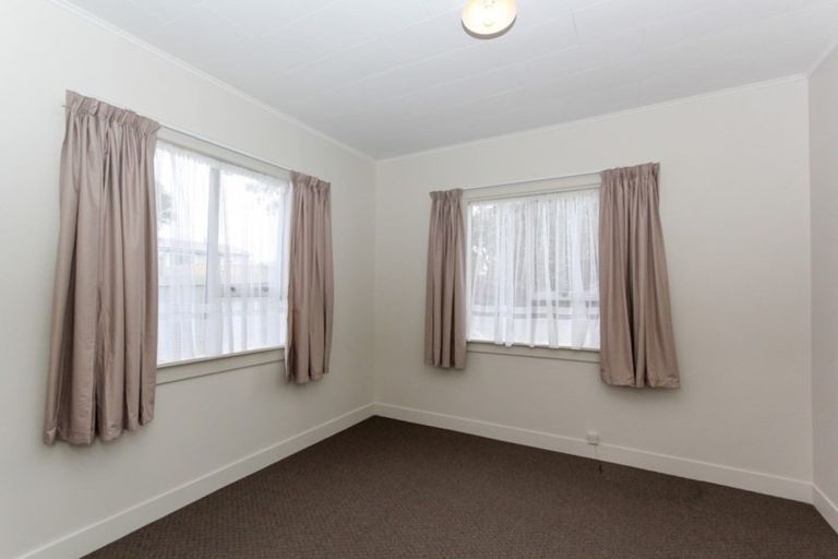 Photo of property in 98 Centennial Avenue, Waitara, 4320