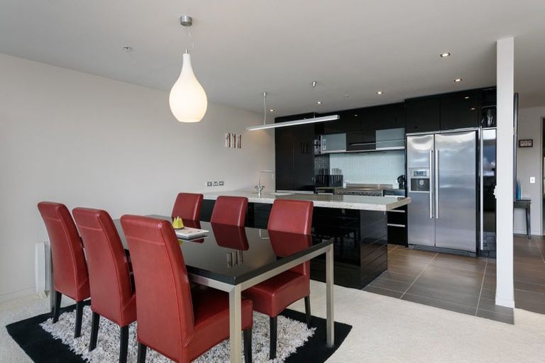 Photo of property in Blanc, 3e/136 Oriental Parade, Oriental Bay, Wellington, 6011