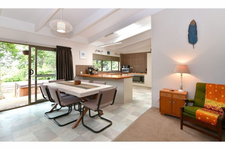 Photo of property in 47 Gledstane Road, Stanmore Bay, Whangaparaoa, 0932